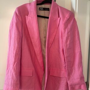 Oversize pink blazer